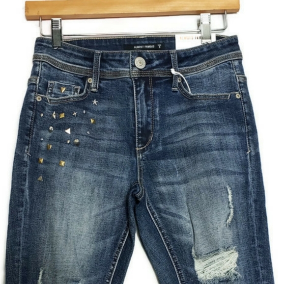 Skinny Jeans Distressed Denim STUDDED NWT - Picture 2 of 9
